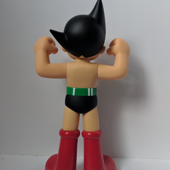 Astro Boy Figure - Picture 3 of 3